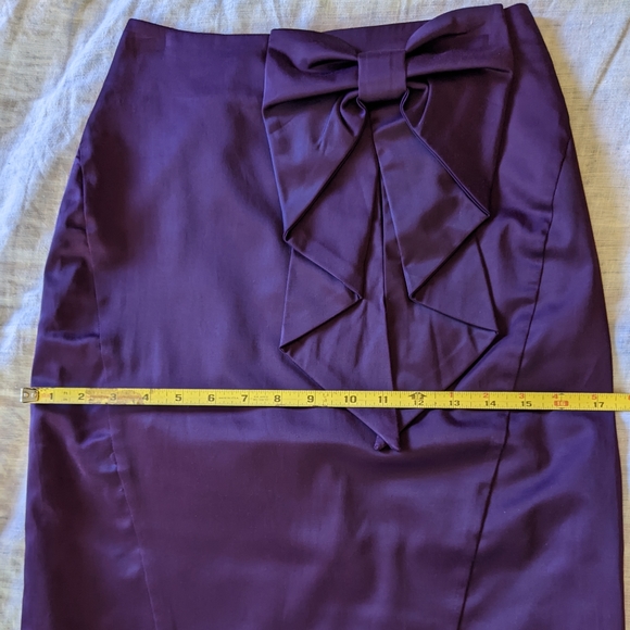 Royal purple pencil skirt H&M size 6 with pretty bow 💜 - Picture 5 of 10